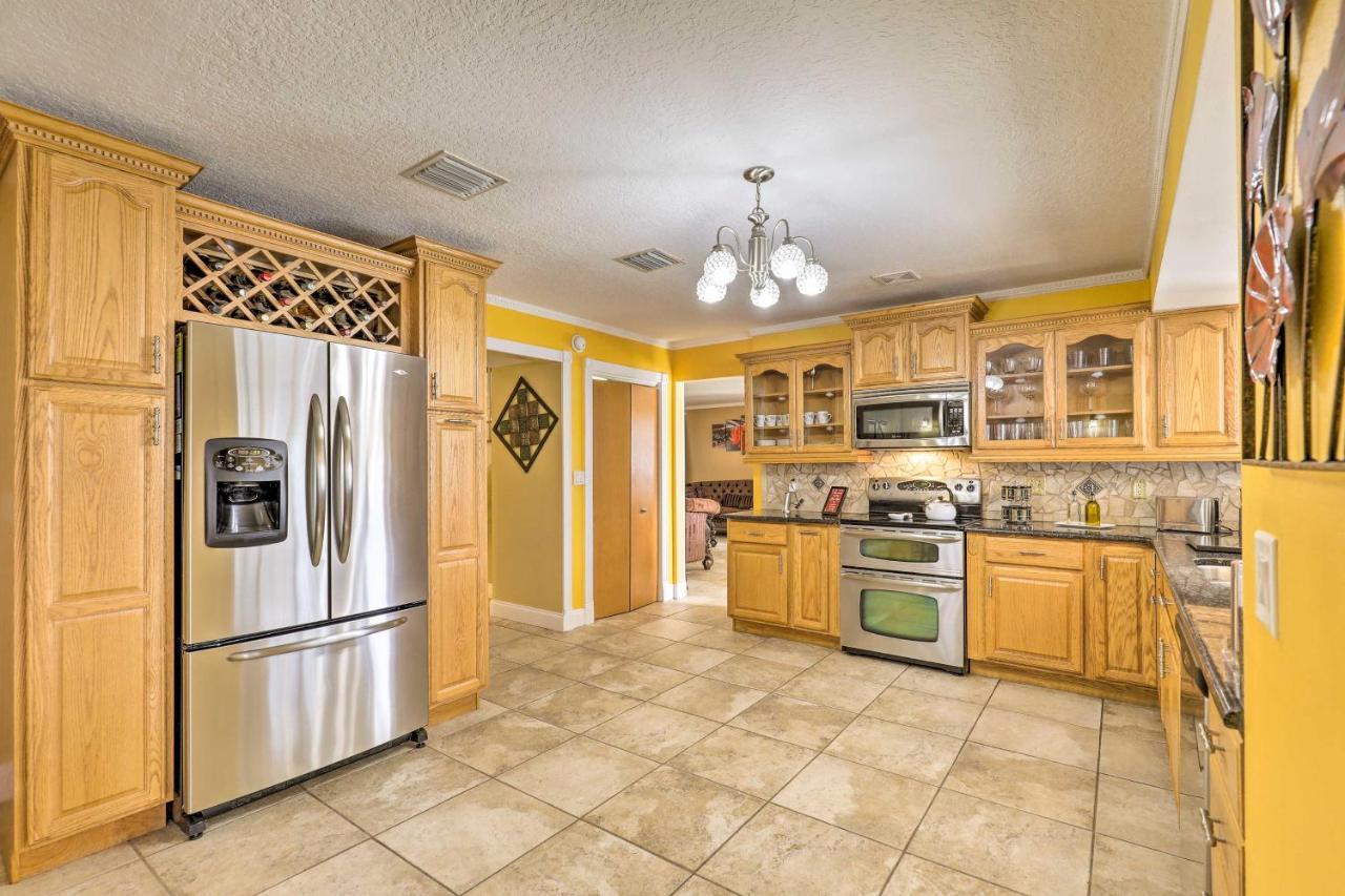 Cozy Home In Heart Of Tampa With Lanai And Pool! Zewnętrze zdjęcie